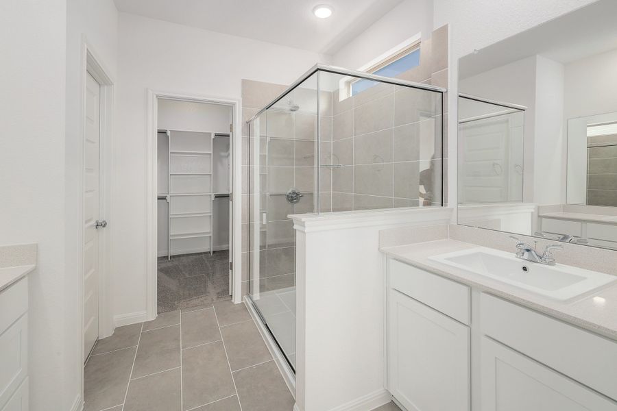 Furnished interior view inside a new home in Trinity Ranch, Elgin (Image 12).