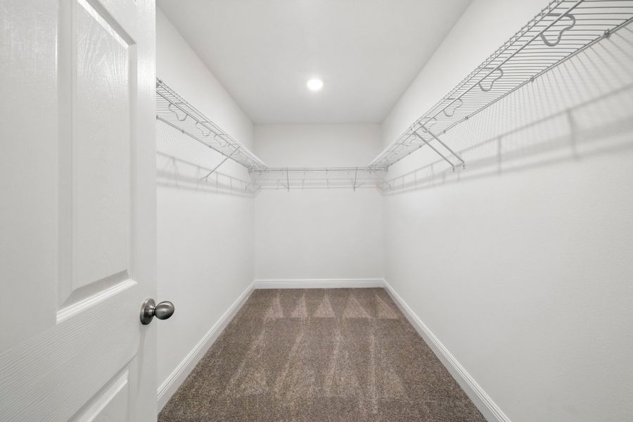 Representative unfurnished interior of a home built from the Wilshire Executive by Landsea Homes in Storey Creek, Kissimmee (Image 10).