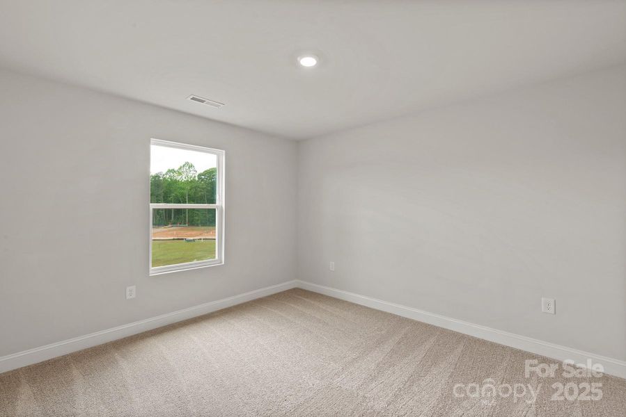 Spacious, unfurnished interior of a new home in Stagecoach Station, Gastonia (Image 11). Spacious, unfurnished interior of a new home in Stagecoach Station, Gastonia (Image 11).