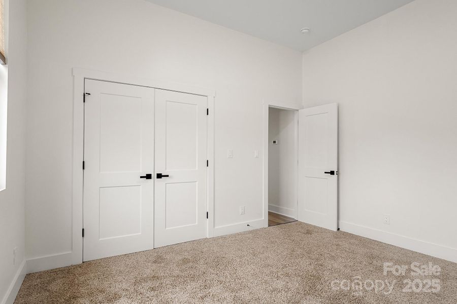 Spacious, unfurnished interior of a new home in , Charlotte (Image 19).