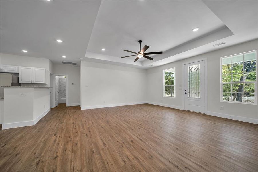 Spacious, unfurnished interior of a new home in , Scurry (Image 12).