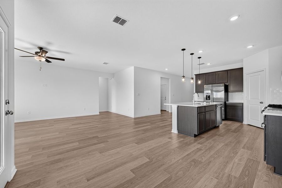 Spacious, unfurnished interior of a new home in Parks at Foster Crossing, Anna (Image 17).