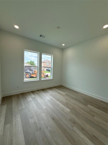 Spacious, unfurnished interior of a new home in , Houston (Image 11).