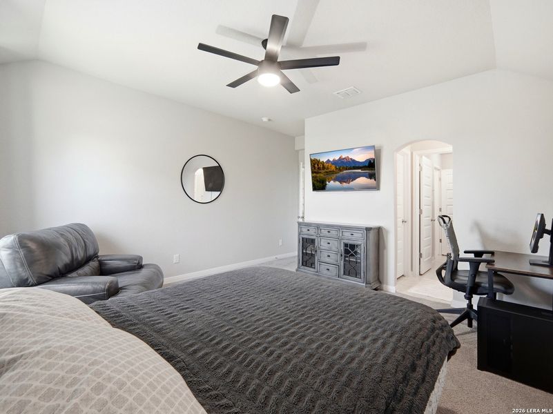 Furnished interior view inside a new home in Ventana, Bulverde (Image 32).
