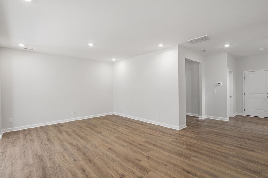 Spacious, unfurnished interior of a new home in Sweetbrier, Durham (Image 20).