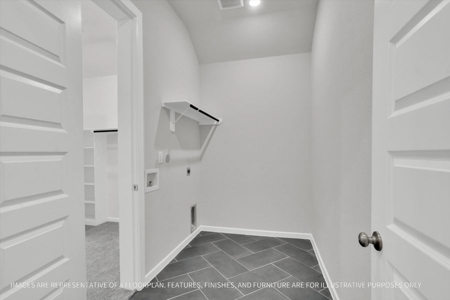 Spacious, unfurnished interior of a new home in River Ranch 55', Dayton (Image 23).
