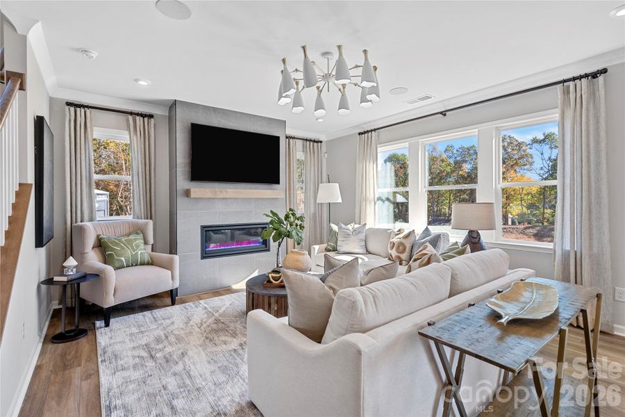 Timeless yet modern furnishings complete the space. Timeless yet modern furnishings complete the space.