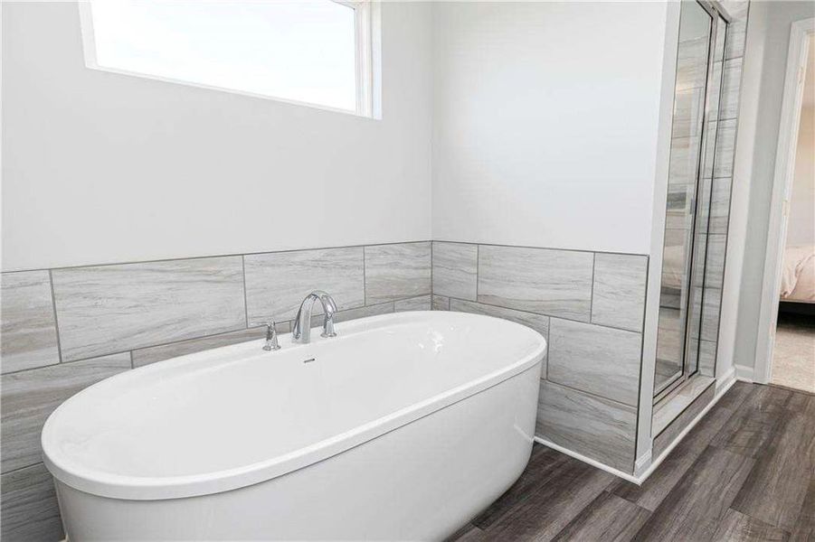 Image 28 of a home in River Oaks.