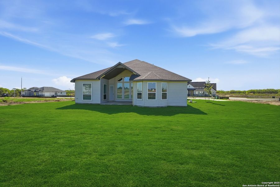 Exterior details and patio area of a home in Sienna Lakes, San Antonio (Image 4). Exterior details and patio area of a home in Sienna Lakes, San Antonio (Image 4).