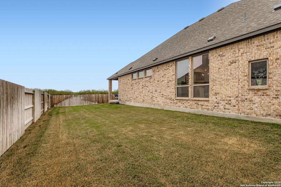 Exterior details and patio area of a home in Mesa Western, Cibolo (Image 21).