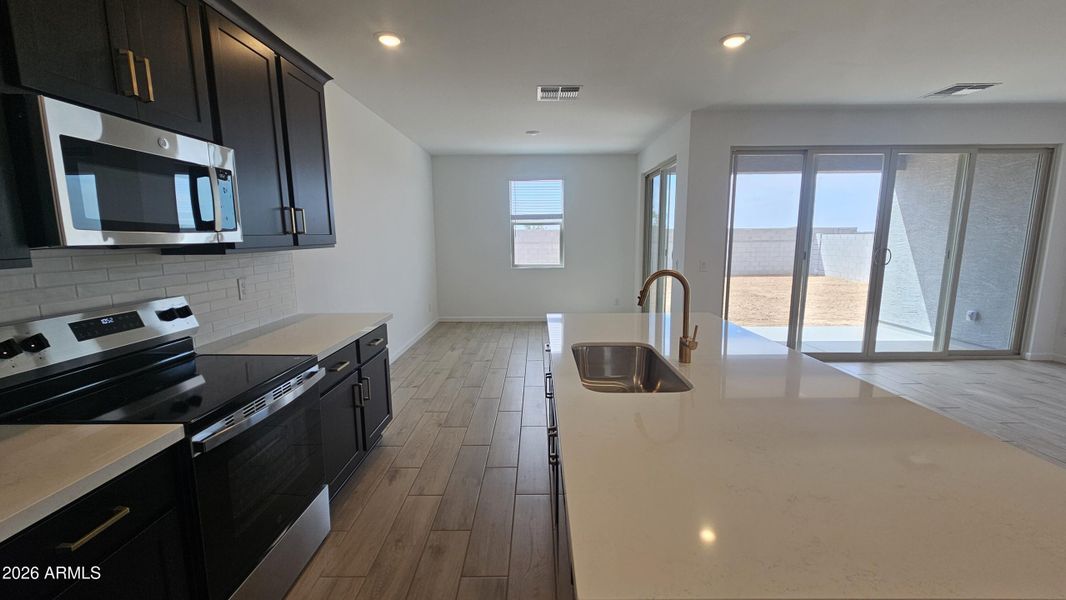 10 Kitchen 10 Kitchen