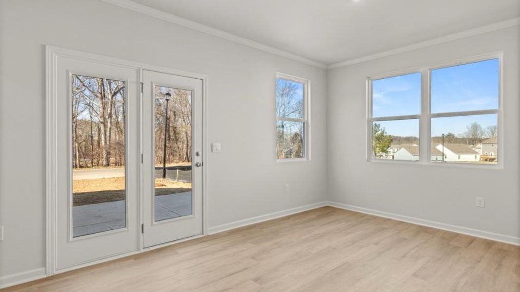 Spacious, unfurnished interior of a new home in Braselton Village, Braselton (Image 28).