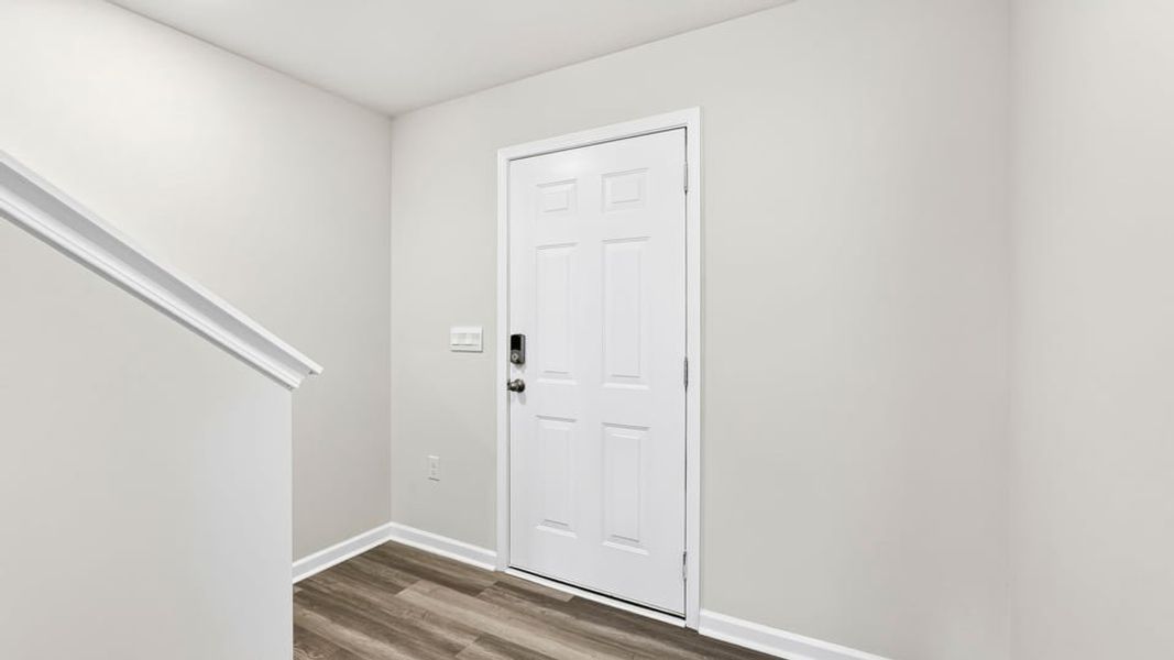 Spacious, unfurnished interior of a new home in Tyger Pines, Moore (Image 16).