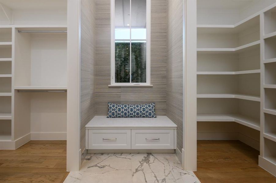 Furnished interior view inside a new home in , Dallas (Image 19).