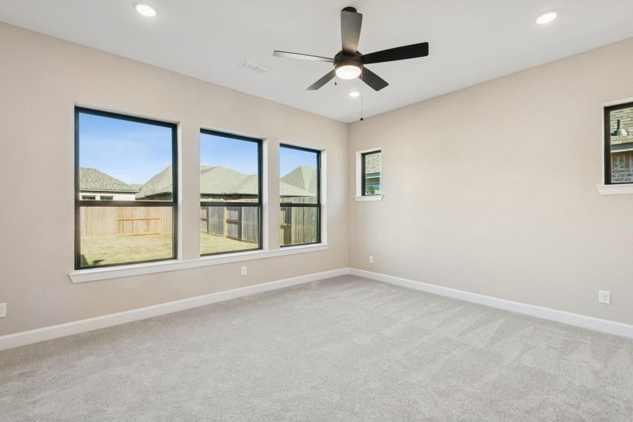 Spacious, unfurnished interior of a new home in Riceland 60’ Homesites, Mont Belvieu (Image 20). Spacious, unfurnished interior of a new home in Riceland 60’ Homesites, Mont Belvieu (Image 20).