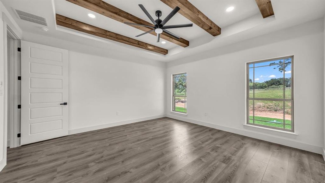 Spacious, unfurnished interior of a new home in , Weatherford (Image 28). Spacious, unfurnished interior of a new home in , Weatherford (Image 28).