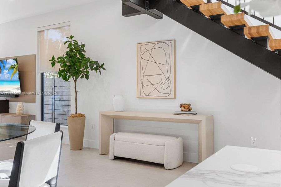 Furnished interior view inside a new home in , Fort Lauderdale (Image 40).