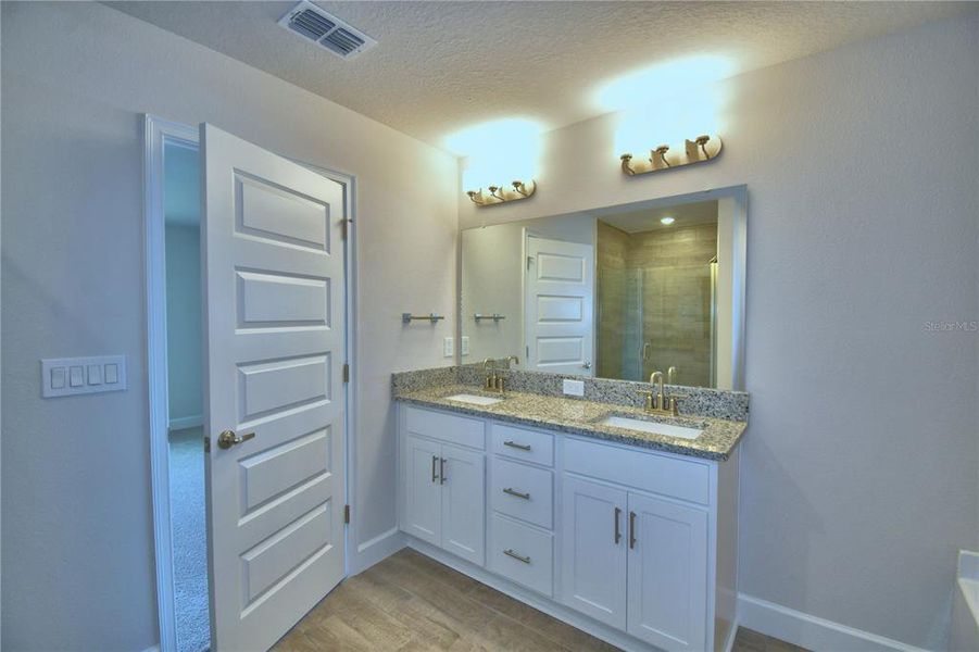 Furnished interior view inside a new home in Lake Juliana Estates, Auburndale (Image 10).