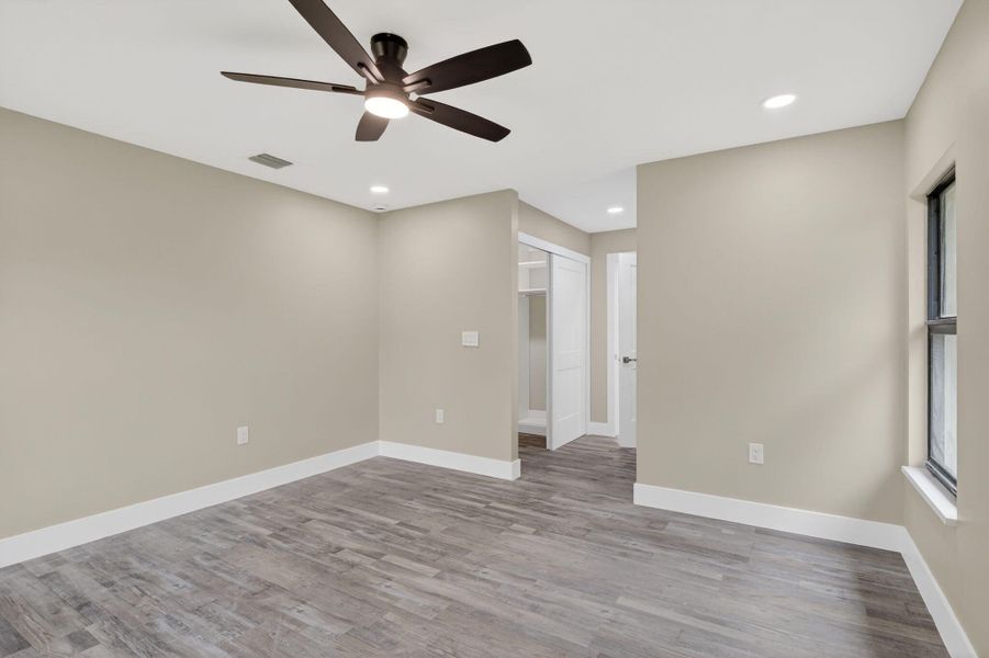 24-web-or-mls-P1171093