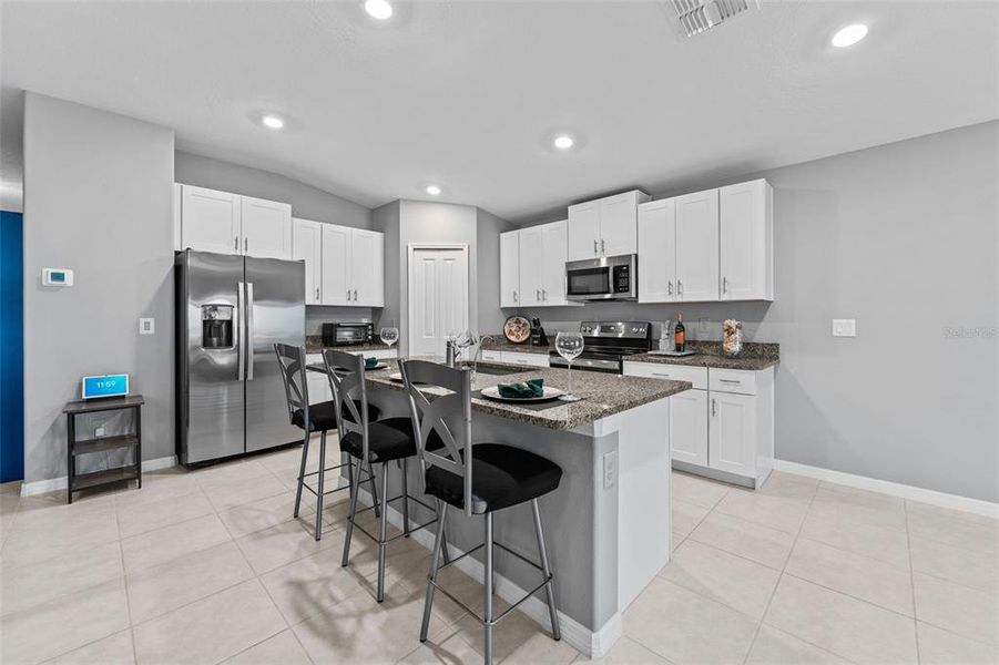 Furnished interior view inside a new home in Abbott Square: The Executives, Zephyrhills (Image 8).