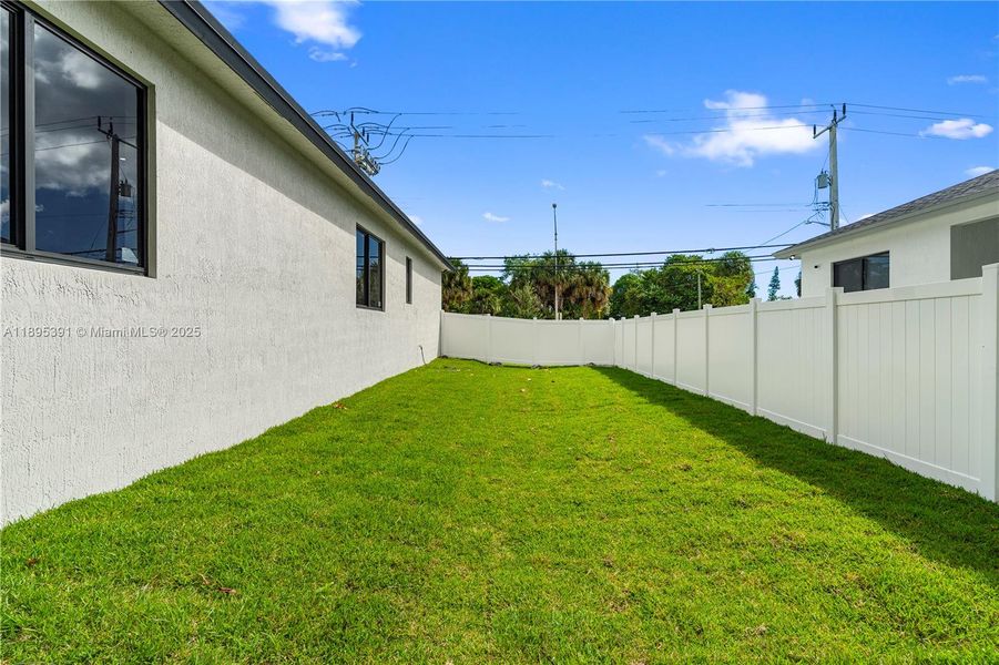 Exterior details and patio area of a home in , Oakland Park (Image 2). Exterior details and patio area of a home in , Oakland Park (Image 2).