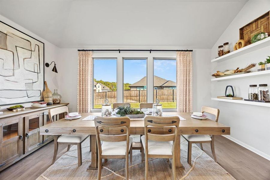 10-web-or-mls-722-tinsley-mdws-dr