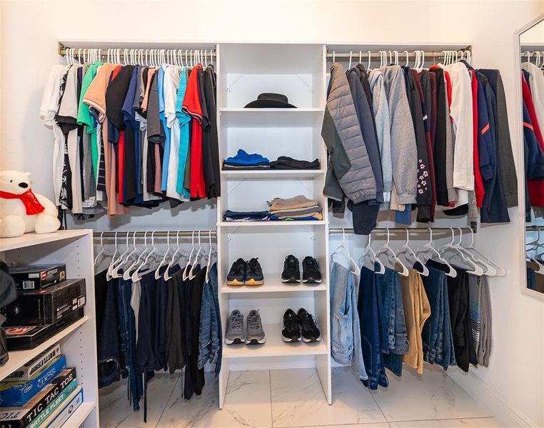 Close-up of interior finishes inside a home in , St. Cloud (Image 21).