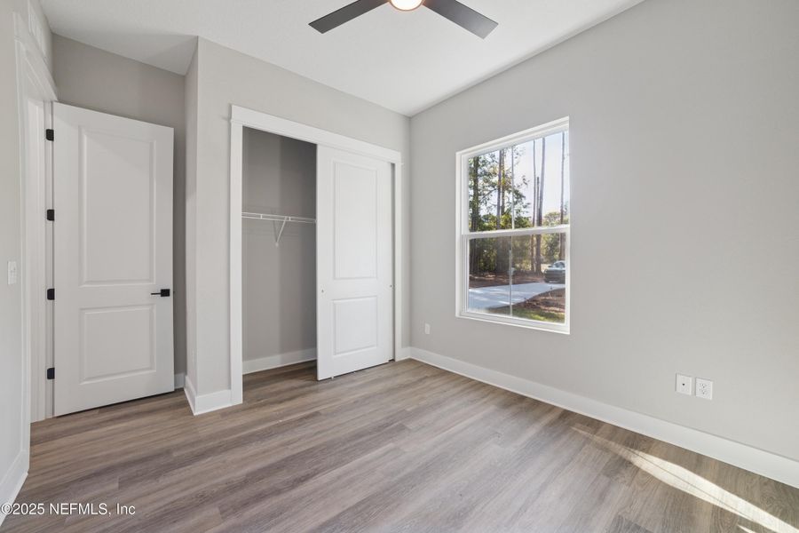 Spacious, unfurnished interior of a new home in , Jacksonville (Image 27).