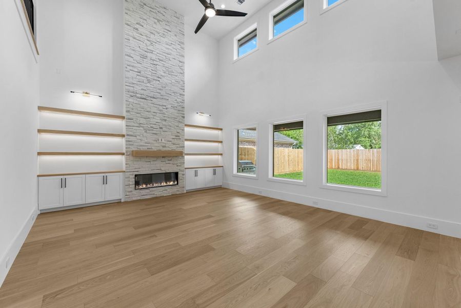 Spacious, unfurnished interior of a new home in , Houston (Image 38).