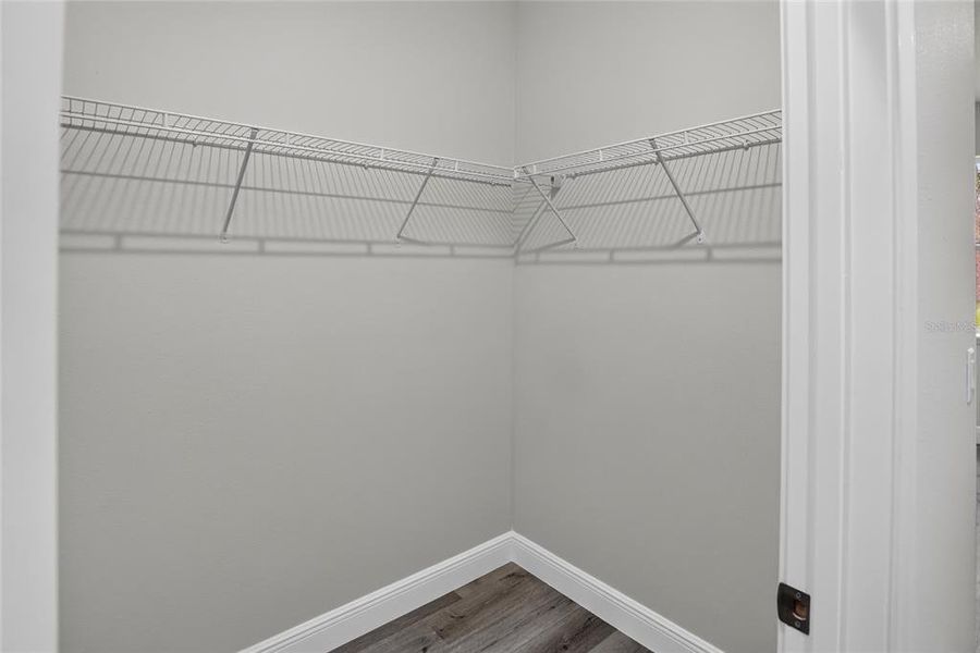 Spacious, unfurnished interior of a new home in , Citrus Springs (Image 21).