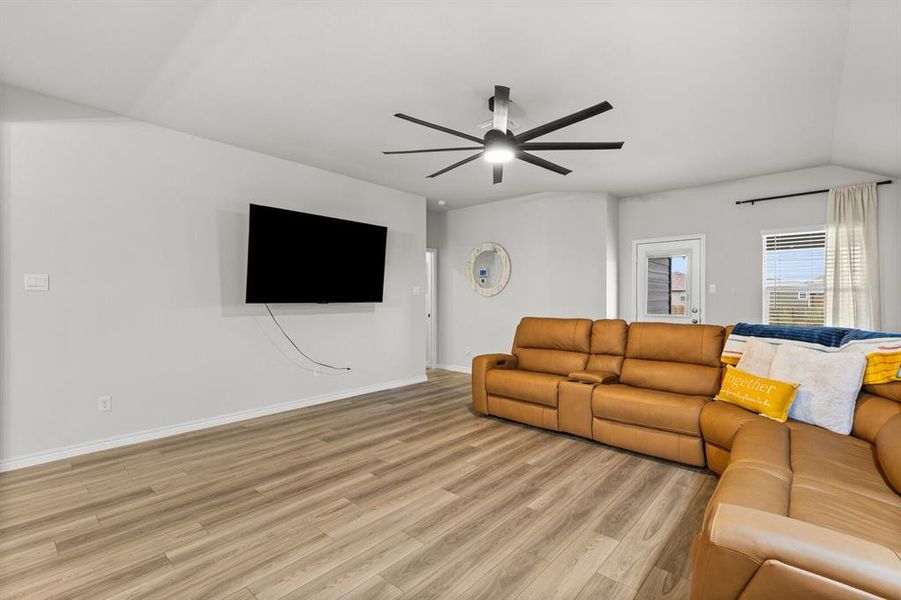 Furnished interior view inside a new home in Foxborough, Waco (Image 8).