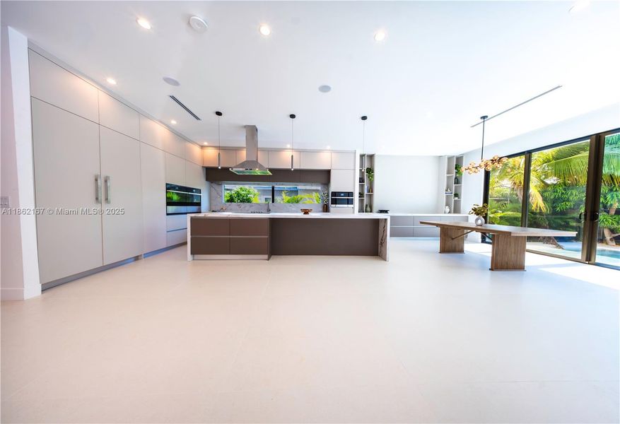 Image 52 of a home in .