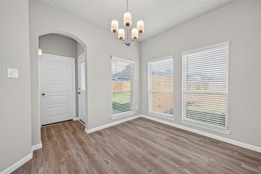 Spacious, unfurnished interior of a new home in Woodland Lakes, Huffman (Image 17).