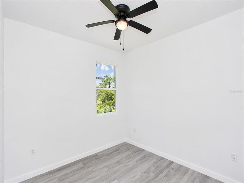Spacious, unfurnished interior of a new home in , Sebring (Image 12).