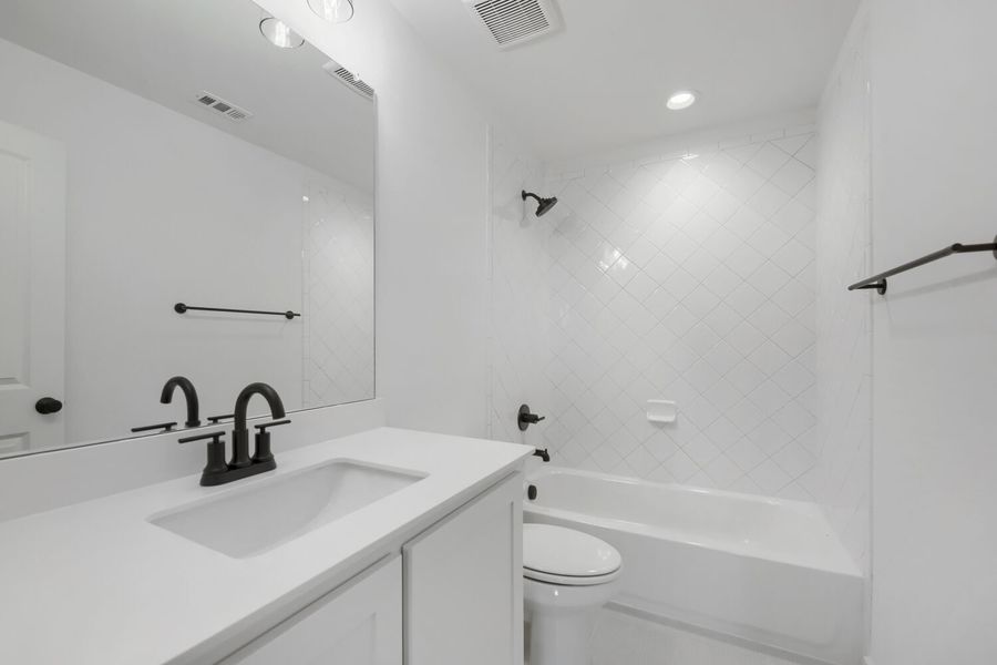 Plan 1459 Bathroom Representative Photo Plan 1459 Bathroom Representative Photo
