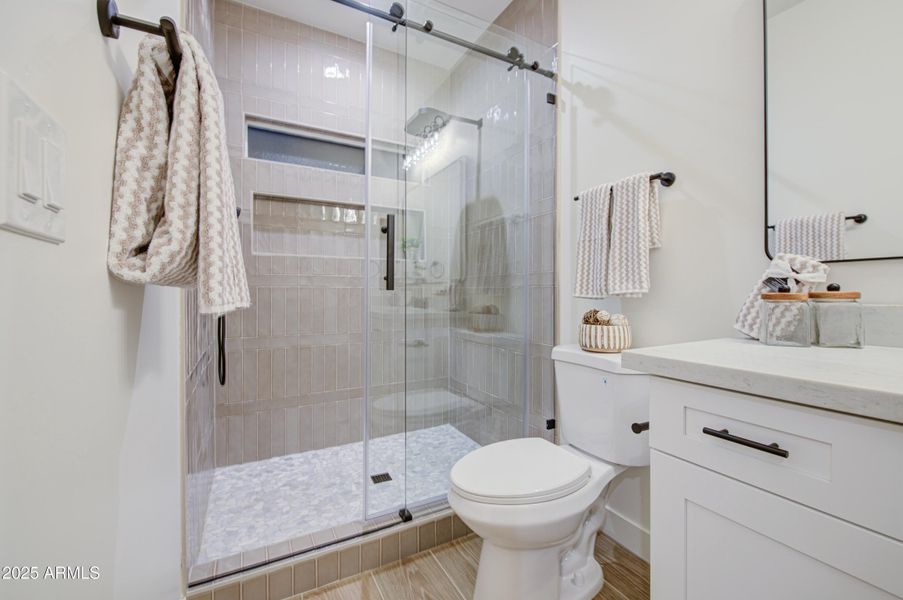 Jr. Primary Bath 2 Jr. Primary Bath 2