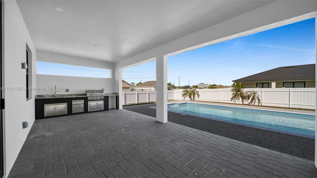 Exterior details and patio area of a home in , Cape Coral (Image 4).