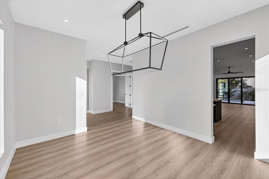 Spacious, unfurnished interior of a new home in , Tampa (Image 28).