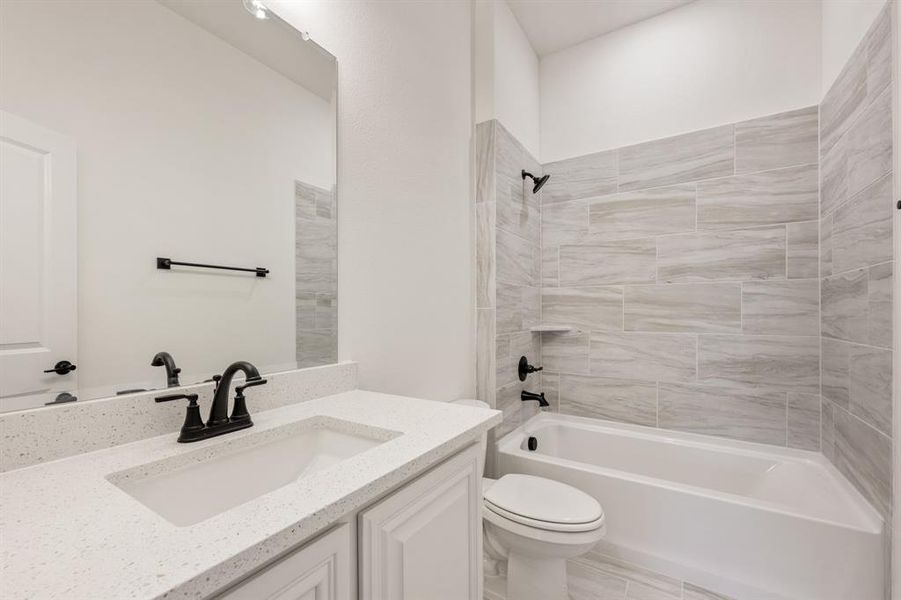 Image 34 of a home in East Oak Creek 50-55.