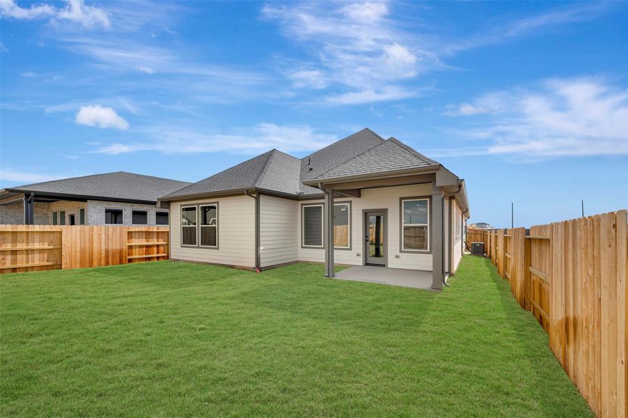 Exterior details and patio area of a home in The Grand Prairie 50’, Hockley (Image 4).