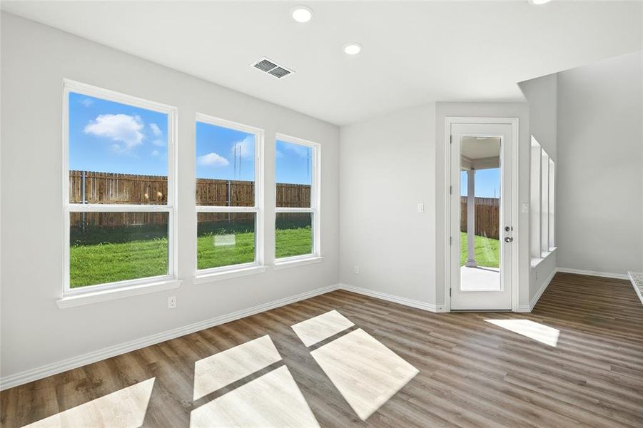 Spacious, unfurnished interior of a new home in Pebblebrook, Sherman (Image 28).