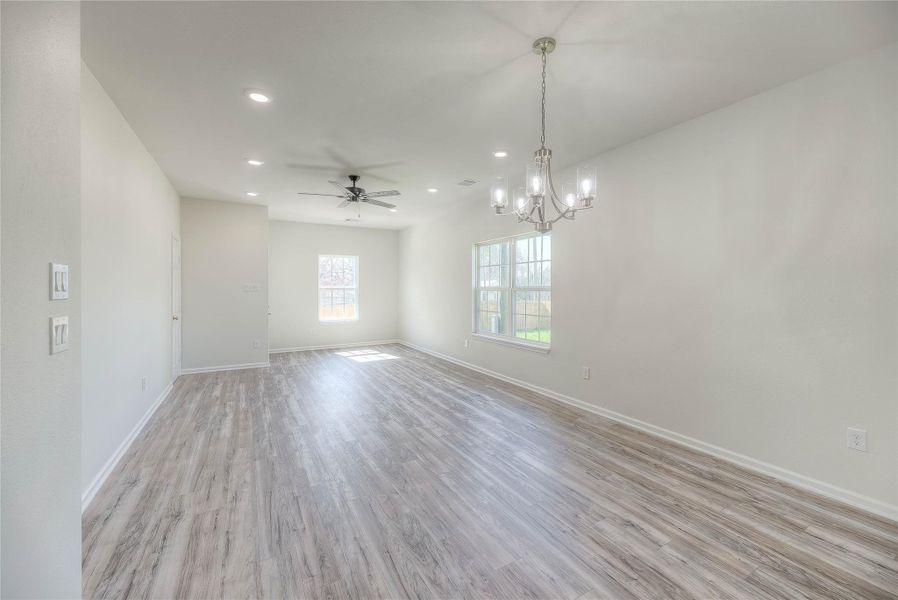 Spacious, unfurnished interior of a new home in , Livingston (Image 14).