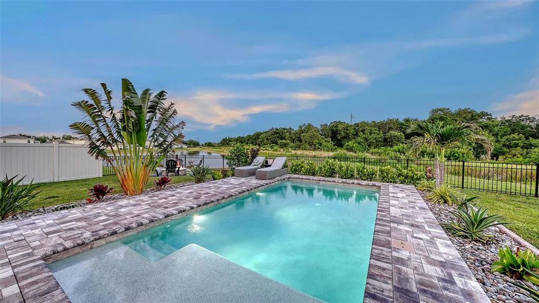 Community amenities in Bella Lago, Parrish (Image 42).