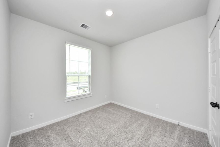 Spacious, unfurnished interior of a new home in Enclave at Newport, Crosby (Image 28).