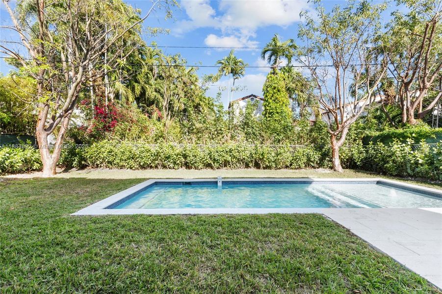 Natural landscape and outdoor views near  in Coral Gables (Image 28).