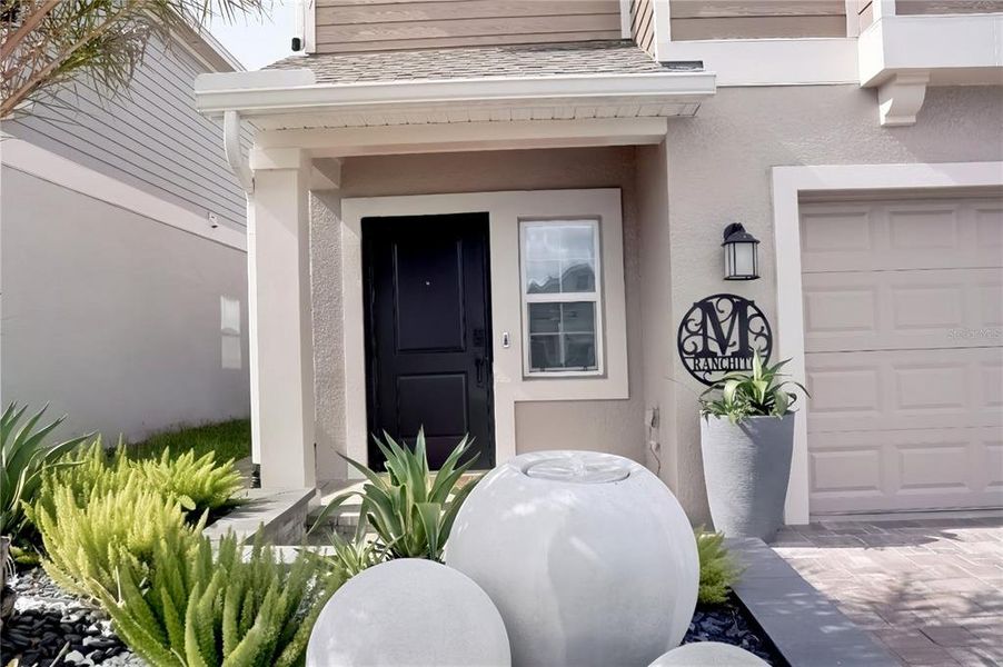 Exterior details and patio area of a home in , Davenport (Image 4).