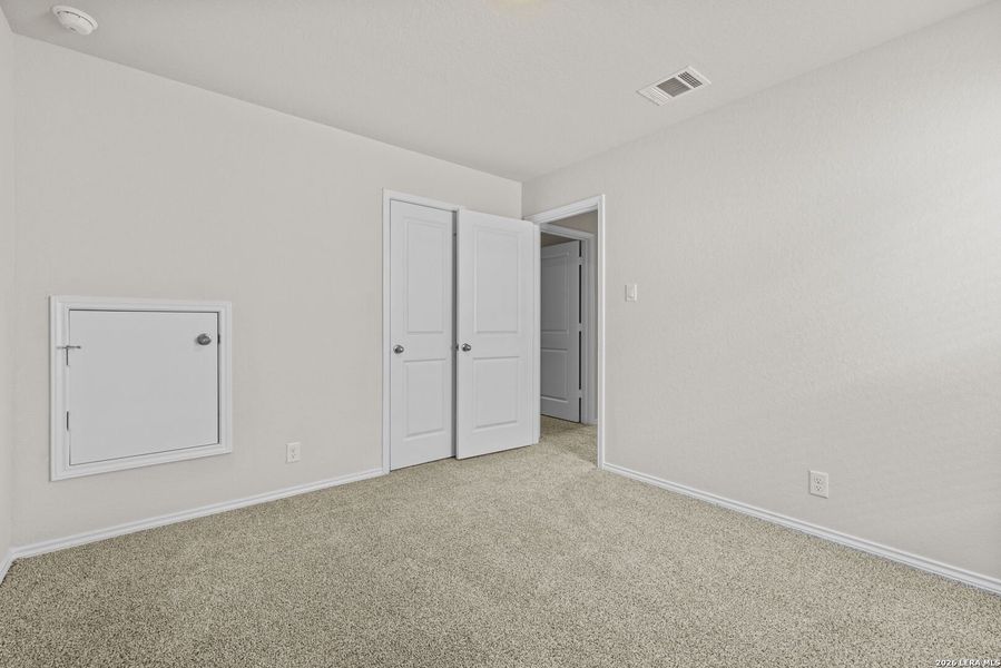 Spacious, unfurnished interior of a new home in Redbird Ranch, San Antonio (Image 17).