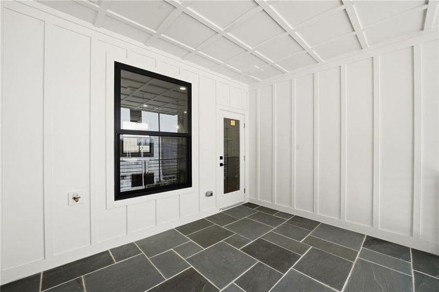 Exterior details and patio area of a home in , Roswell (Image 38).