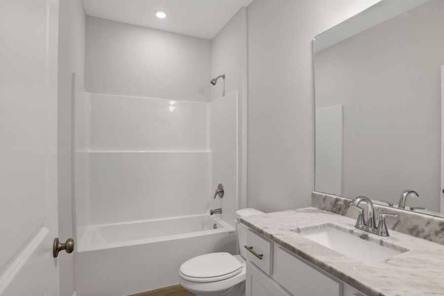 Representative furnished interior of a home built from the Drexel by Maronda Homes in Bellview Pointe, Bellview (Image 10).