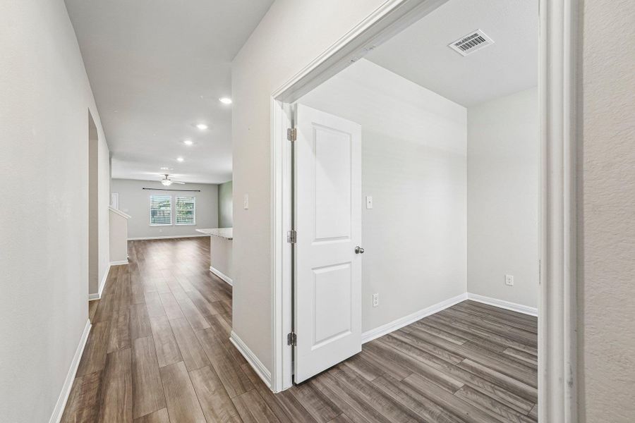 Spacious, unfurnished interior of a new home in Waterstone Crossing, Kyle (Image 14).